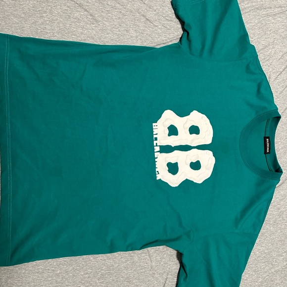 Balenciaga Tee - Picture 3 of 6